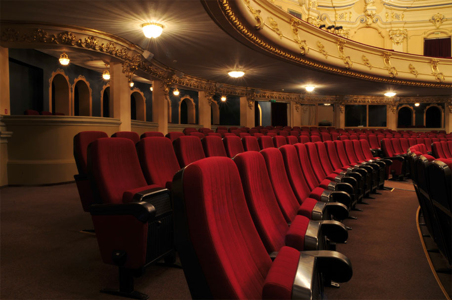  Grand Theater